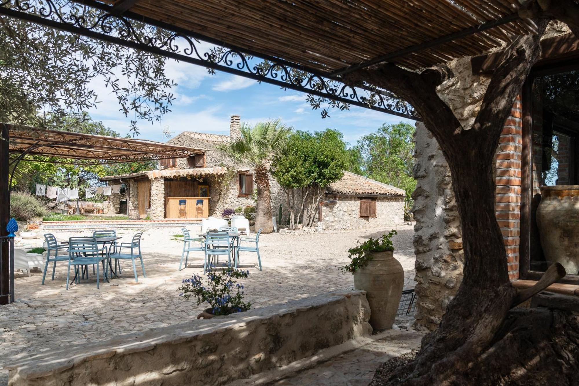 Roba Degli Ulivi Bed & Breakfast Агридженто Екстериор снимка